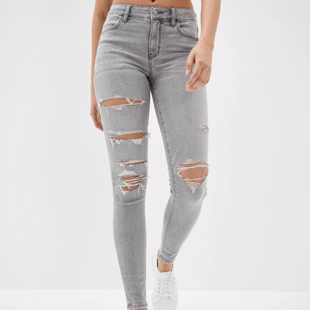 High-Waisted Grey Jeans AE